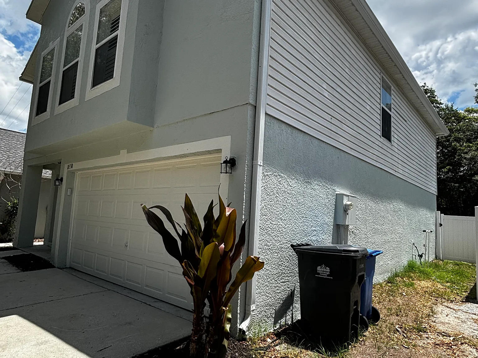 4 bed, 2.5 bath, 2300 sqft, $3,600 — Photo 3