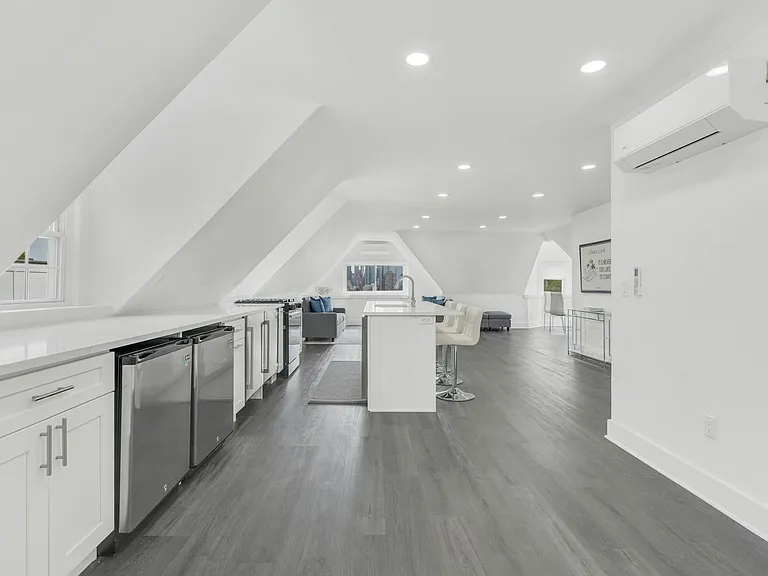 19 Hamilton Ave #3 — Photo 8