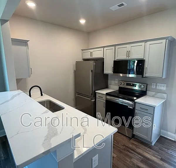 19A Scott St — Photo 2