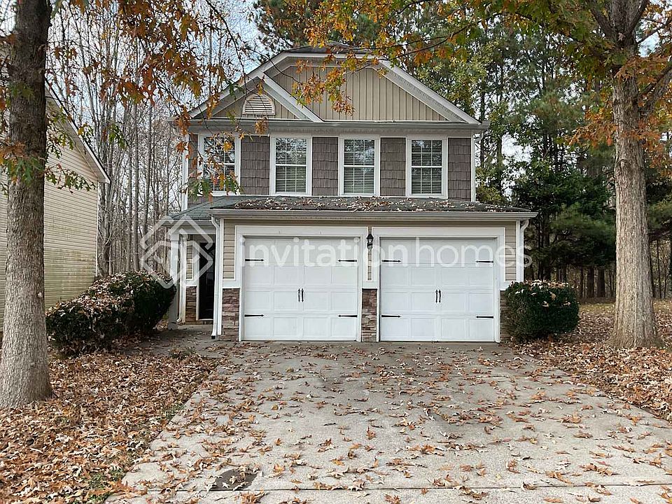 1st image of 135 Hidden Creek Dr