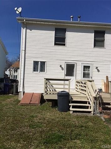 2nd image of 64 Kingsbury Rd