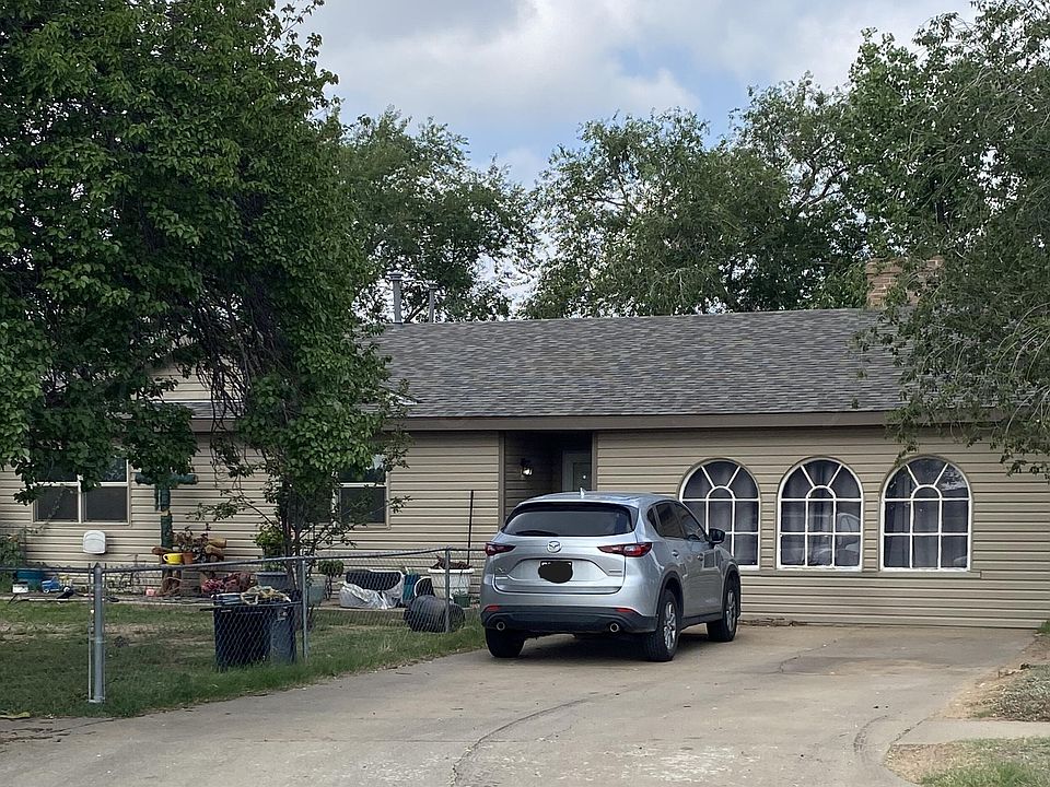 1st image of 1016 5th St