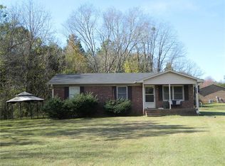 4231 Meadowbrook Dr, Trinity, NC 27370