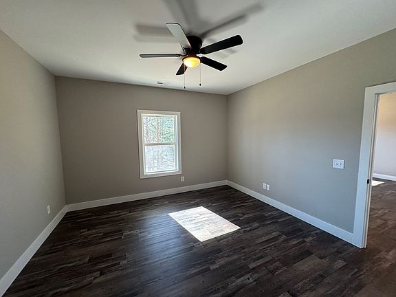 5th image of 375 Smokerise Dr