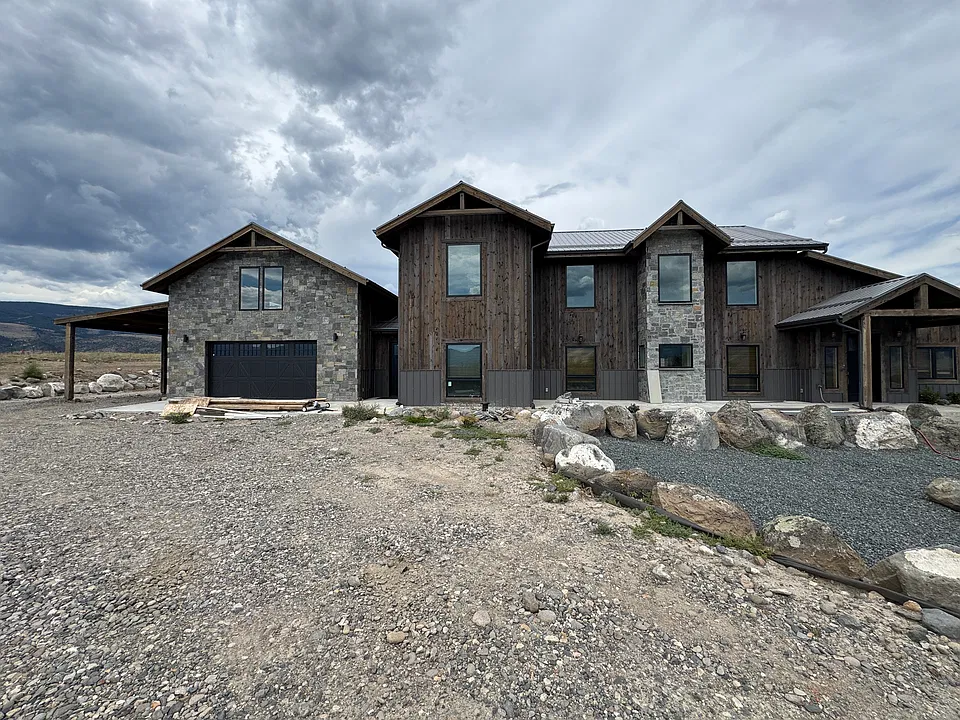 83 Windy Hills Rd #7