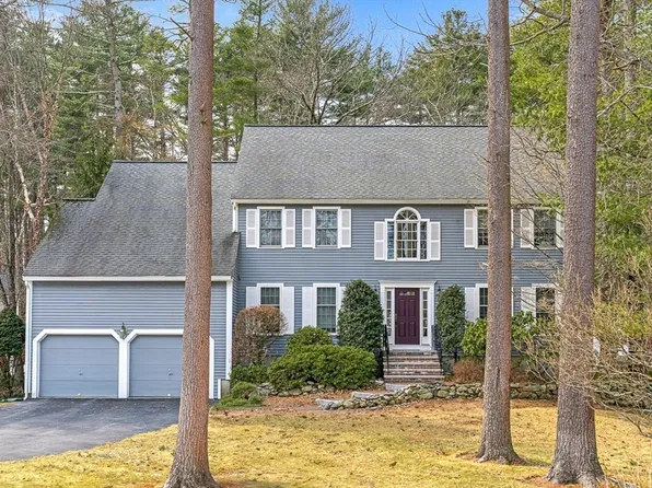 4 Hancock Ln, Framingham, MA 01701
