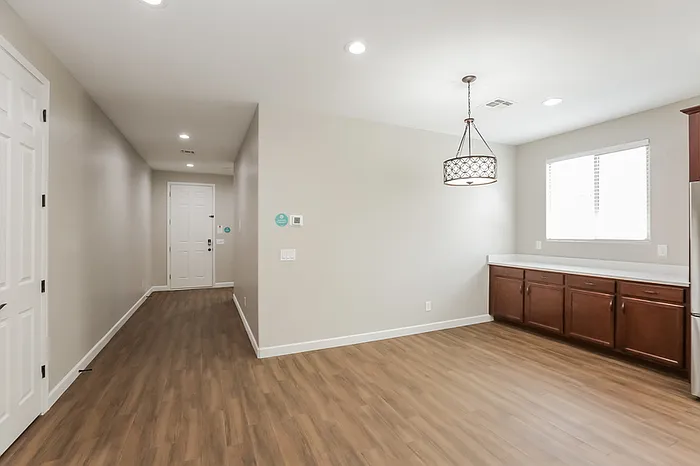 4813 W Leodra Ln — Photo 6