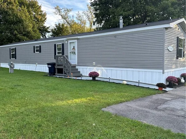 95 Prestige Dr, Clifton Springs, NY 14432