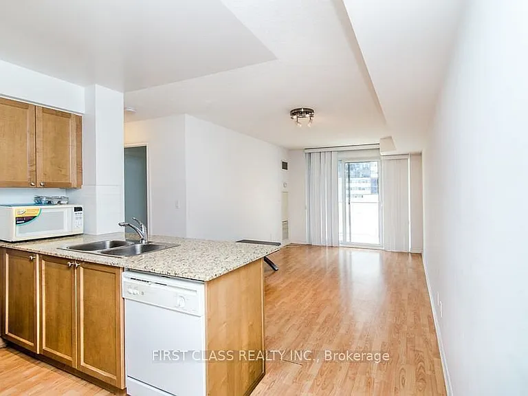 761 Bay St #2107 — Photo 15