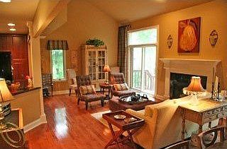 2nd image of 1040 White Oak Dr