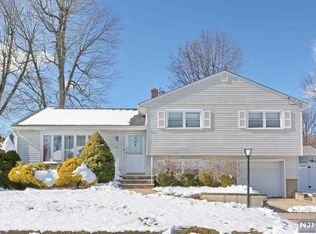84 Franklin St, Dumont, NJ 07628
