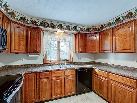5th image of 207 Sherbert Rd