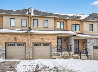 9 Hedges Cres, Hamilton, ON L8J 0K8