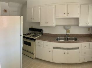 2076 Farleigh Rd, Columbus, OH 43221