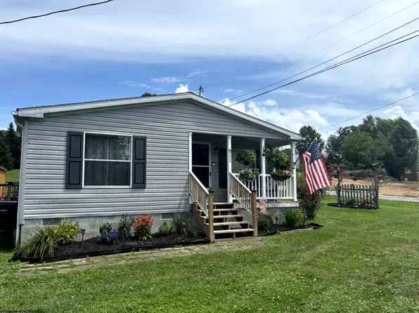 911 Vicksburg Rd, Buckhannon, WV 26201