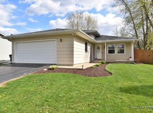 387 Highland Ave, Hampshire, IL 60140