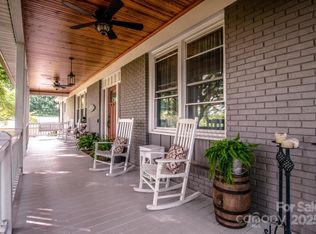 1563 Rhyne Rd, Dallas, NC 28034