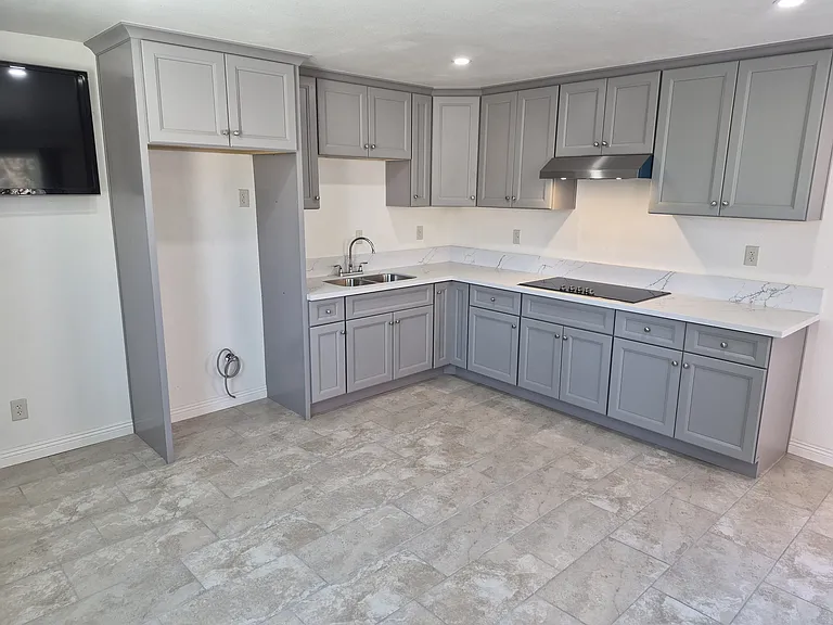 901 E Occidental St #2 — Photo 12