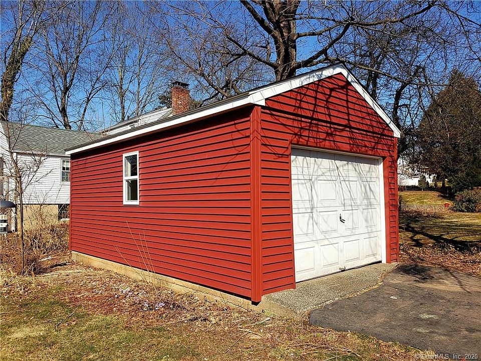2nd image of 273 Crest St