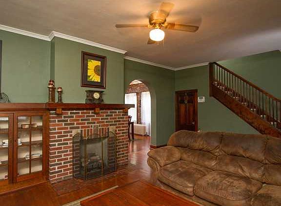3rd image of 3210 Haughton Dr