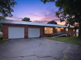 1629 N Warner Rd, Sumner, MI 48889