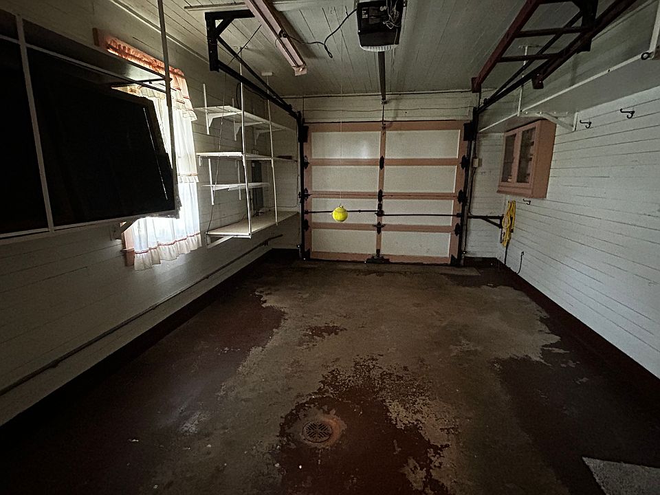 1st image of 1301 N 10th St