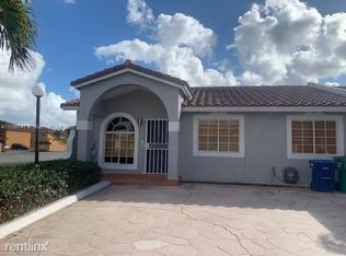 7690 NW 177th Ter, Hialeah, FL 33015