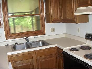 3rd image of 5129 Carob Ct
