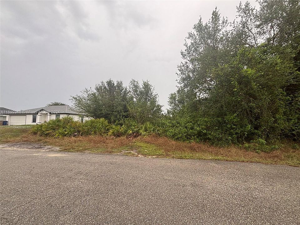 2nd image of 3702 25th St SW