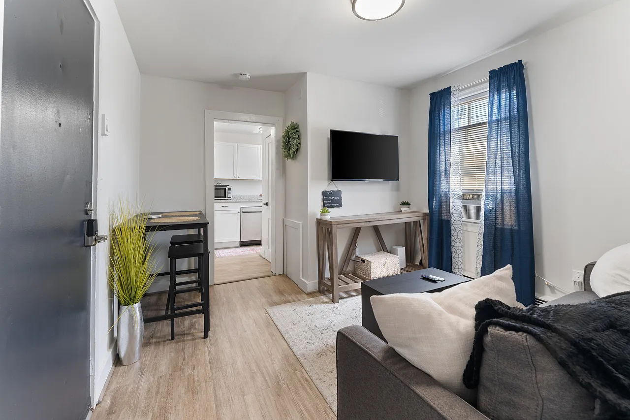 1 bed, 500 sqft, $2,795 — Photo 3