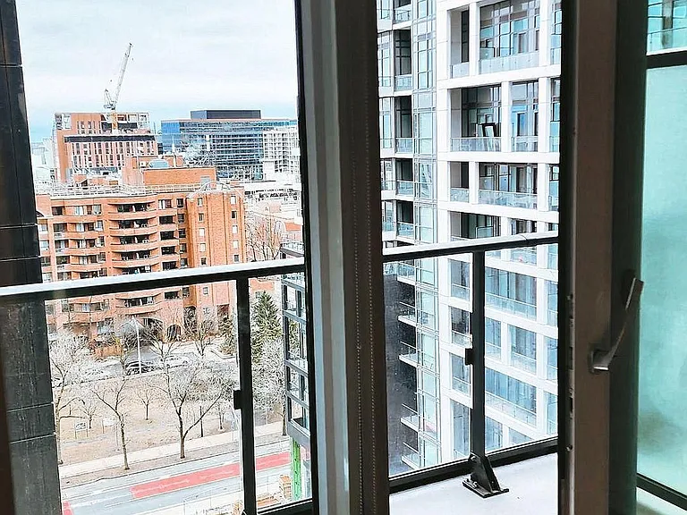 70 Princess St #1034 — Photo 33