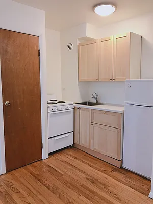 Rented by Nest Seekers International | media 14