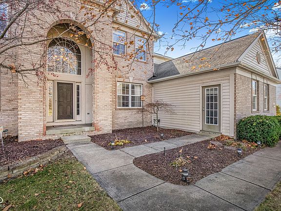 3rd image of 6145 Mill Oak Dr
