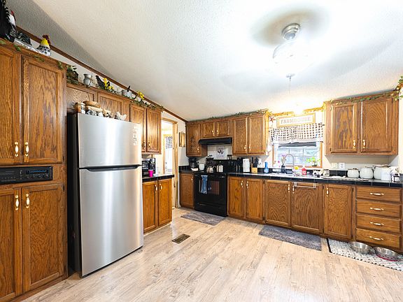 5th image of 580 Long Branch Rd