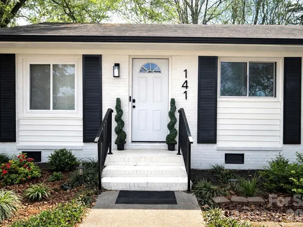 141 Short Hills Dr, Charlotte, NC 28217