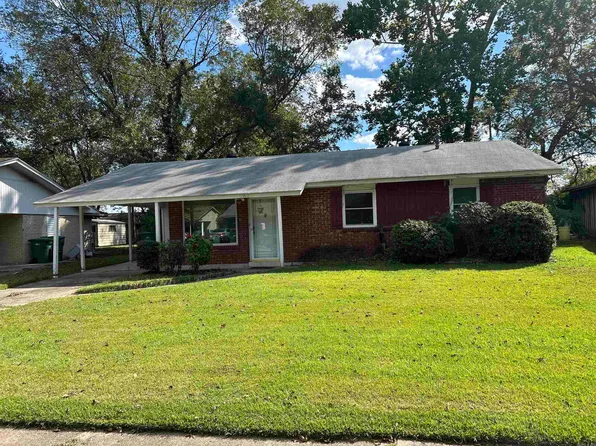 2800 Claremont Dr, Pine Bluff, AR 71601