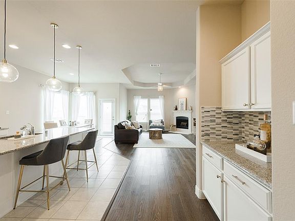 5th image of 15932 Dorrington Dr