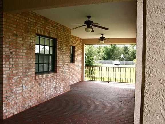 4th image of 1930 Grove Ct