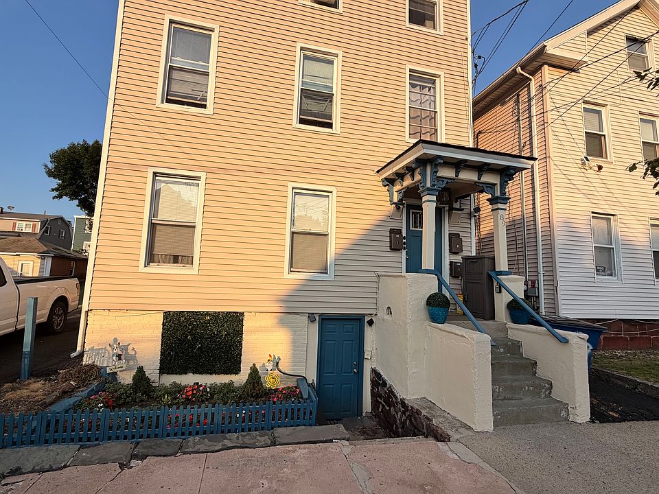 1st image of 89 Haven St #1