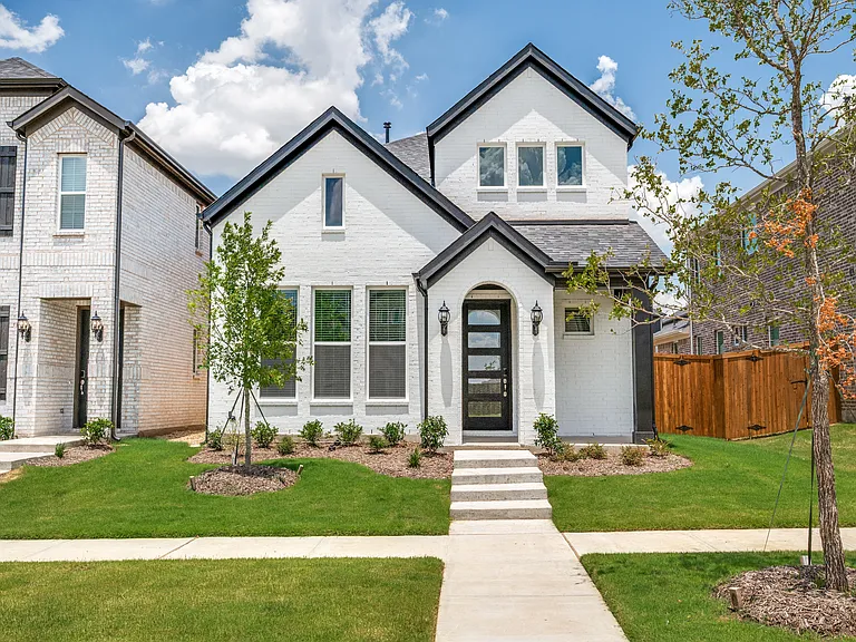11572 Empress Dr — Photo 1