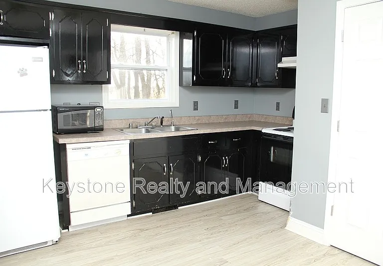 1909 Timberline Cir — Photo 10