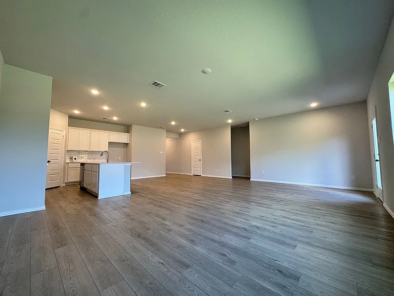 3317 Fortress Way — Photo 13