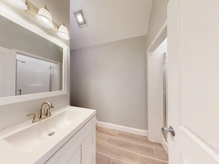 Hill Estates — Photo 15