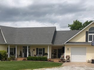 3975 E Hart Ridge Rd, Hartsburg, MO 65039