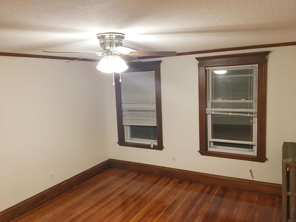 2nd image of 96 Bartlett Rd #1