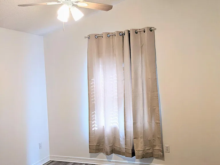 520 Pineapple Ave — Photo 11