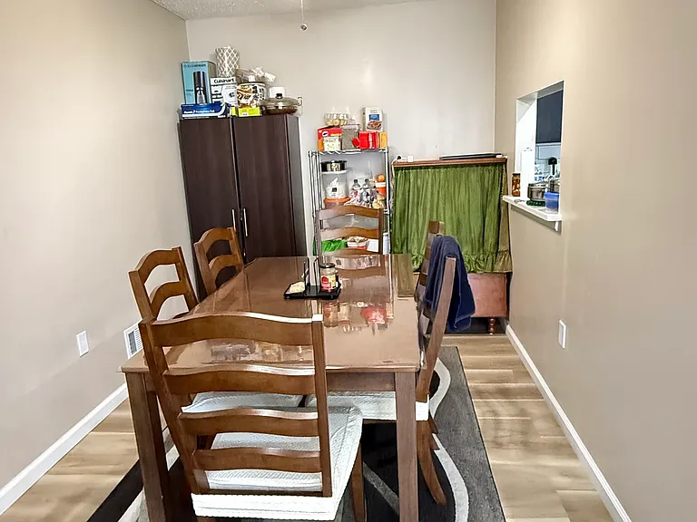 481 Witney Ct — Photo 6