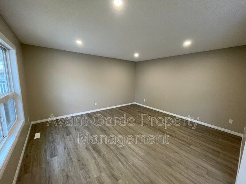 4630 17th Ave NW 6, Edmonton, AB T6L 6H3 Zillow