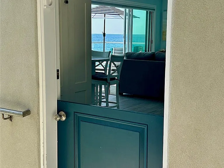 1249 Ocean Front #D — Photo 24