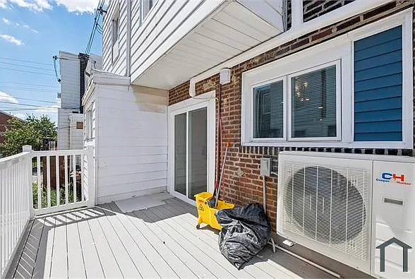 1543 S Corlies St — Photo 17